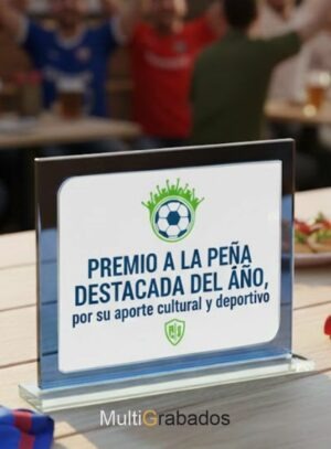 Placa de homenaje conmemorativa en cristal para peñas de fútbol con grabado personalizado y estuche de presentación.