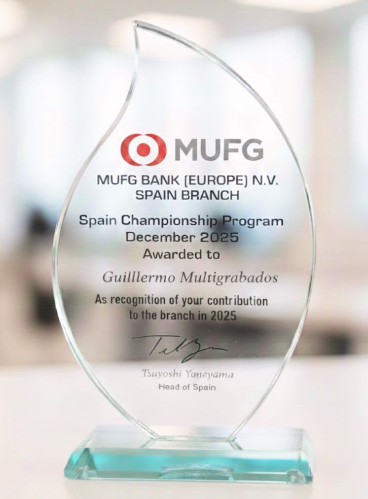 65523-llama-Cristal-Economico-Trofeo-Placa-Reconocimiento-Homenaje