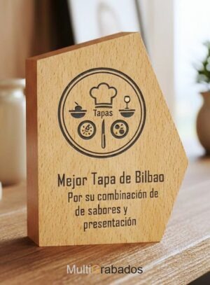Trofeo de madera maciza modelo Wood Vice con grabado láser personalizado para premios de sostenibilidad