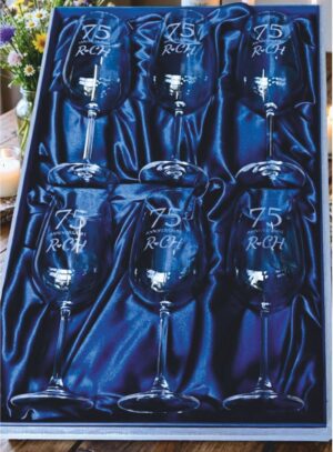 Juego de 6 copas de vino de cristal de Bohemia transparente en estuche de presentación