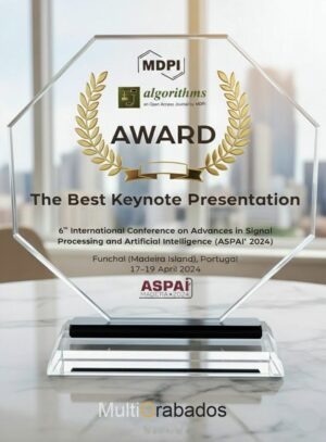 Trofeo de cristal óptico octagonal modelo 2219 con base elegante en color negro para premiación y reconocimiento.